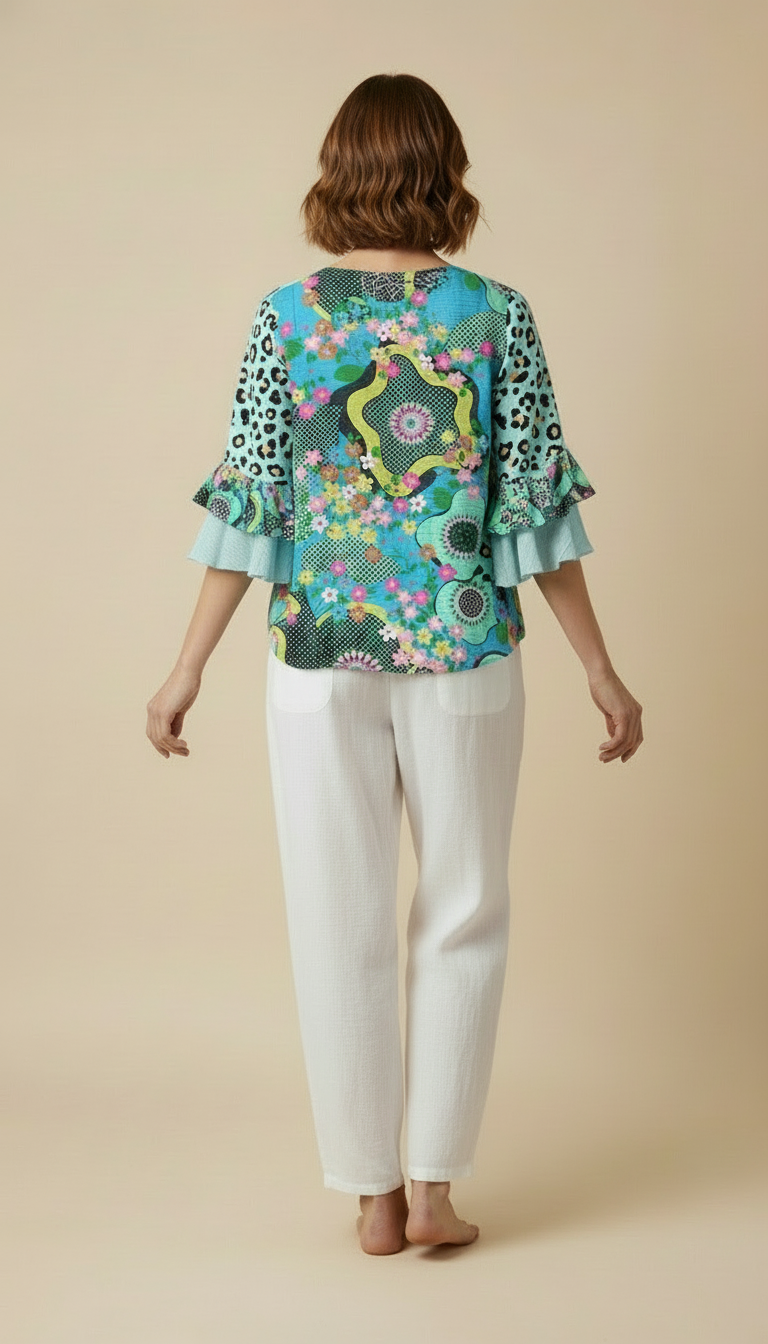 Elara™ – Timeless Garden Blouse With Sophisticated Design